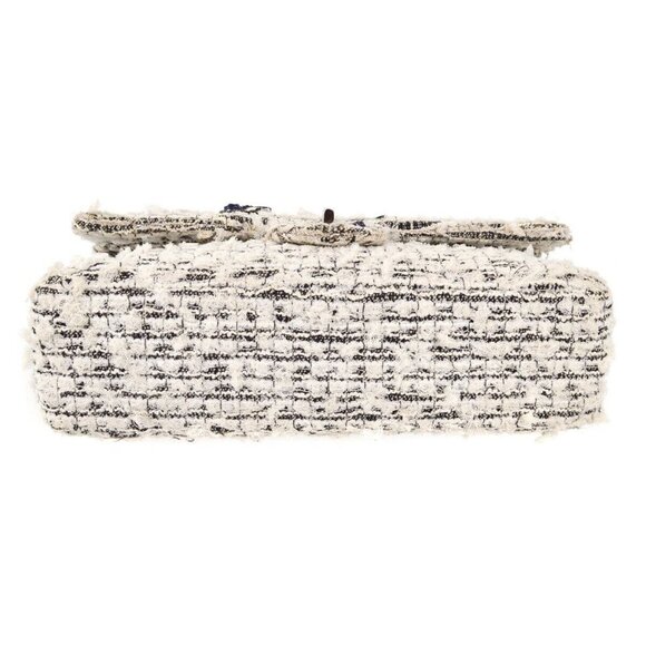 Chanel White Black Tweed 2.55 Medium Classic Double Flap Shoulder Bag XX01853 - Picture 6 of 10